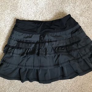 Lululemon Charcoal and Black Ripple skort